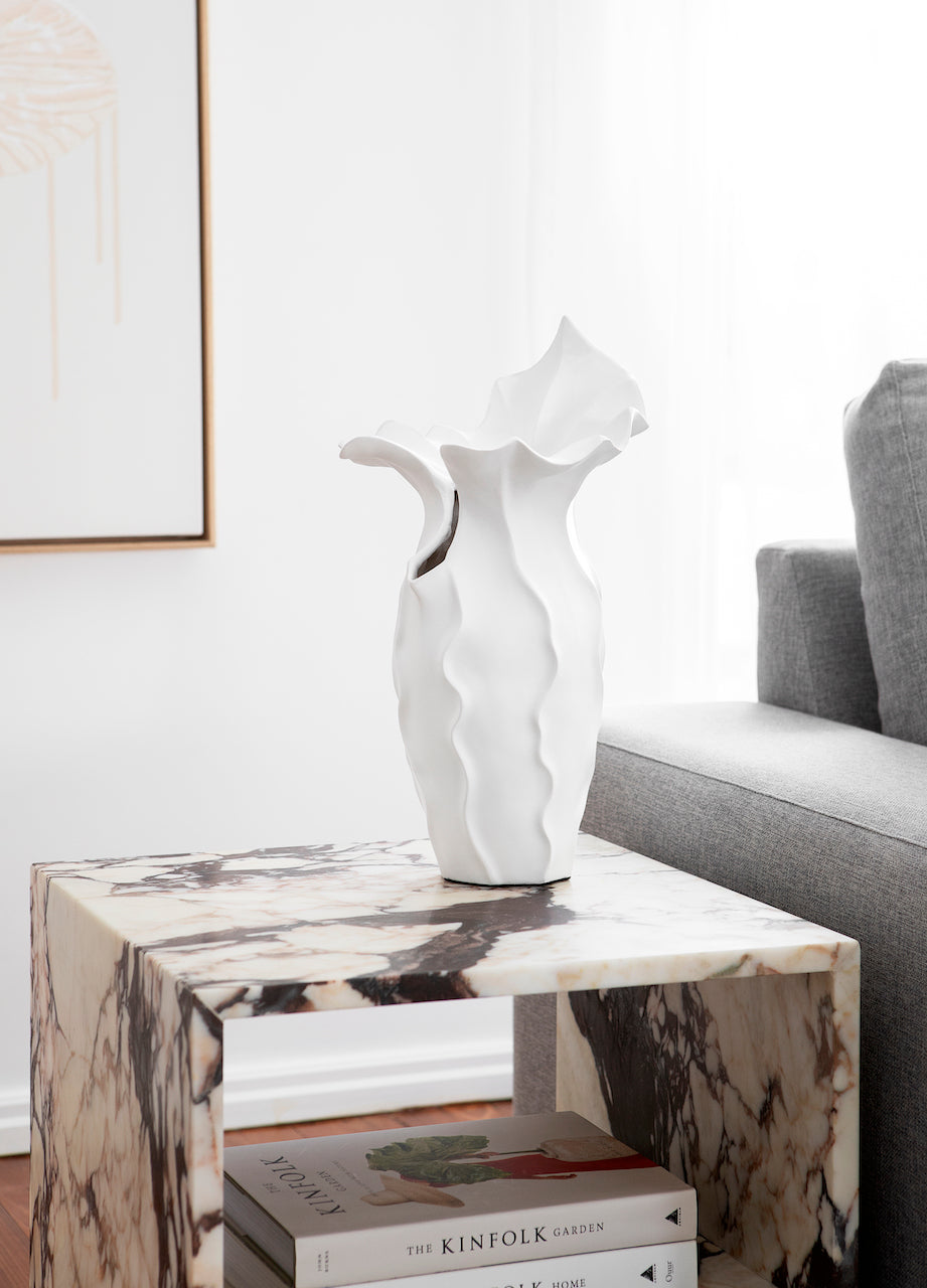 Silhouette Resin Vase White