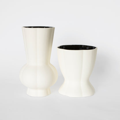 Poets Vase Warm White (L)